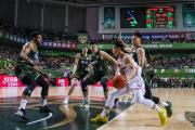 -关于热血运动赛场，球员们拼尽全力追逐胜利的信息