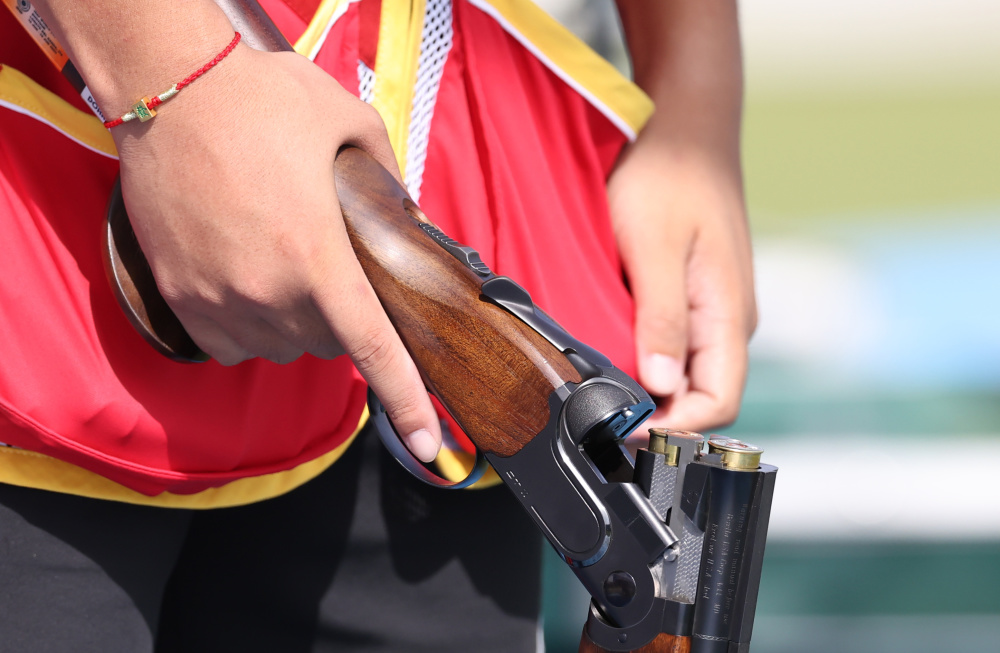 印度射击选手茹丁德拉获得男子空中飞碟冠军