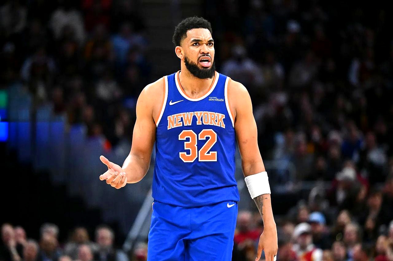 精准投篮命中率领跑,带领球队领先 精准投篮命中率领跑,带领球队领先