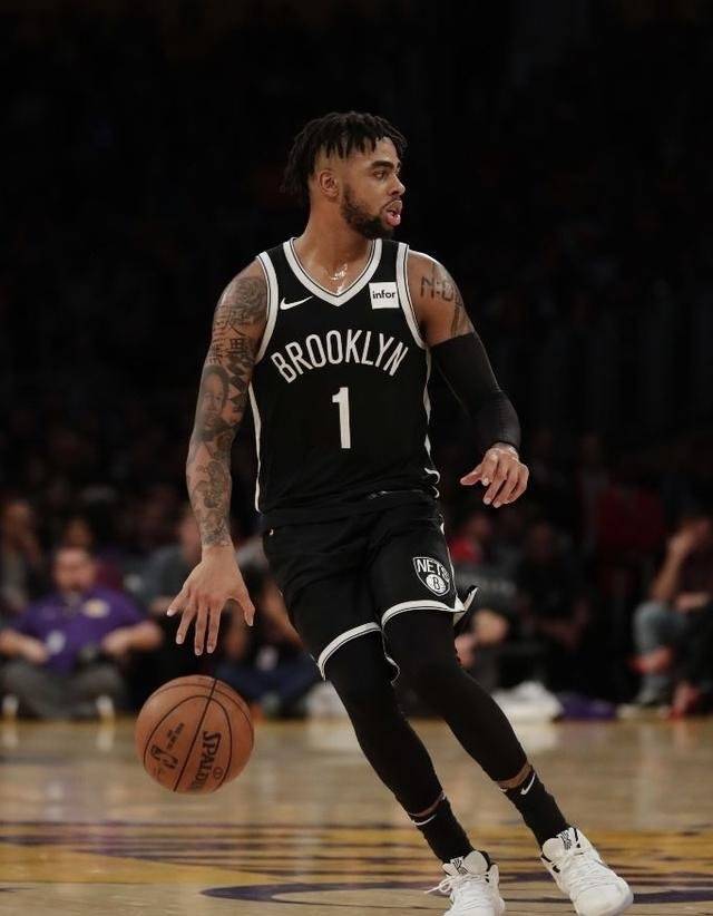 篮网惨败雄鹿,遭遇三连败 篮网惨败雄鹿,遭遇三连败