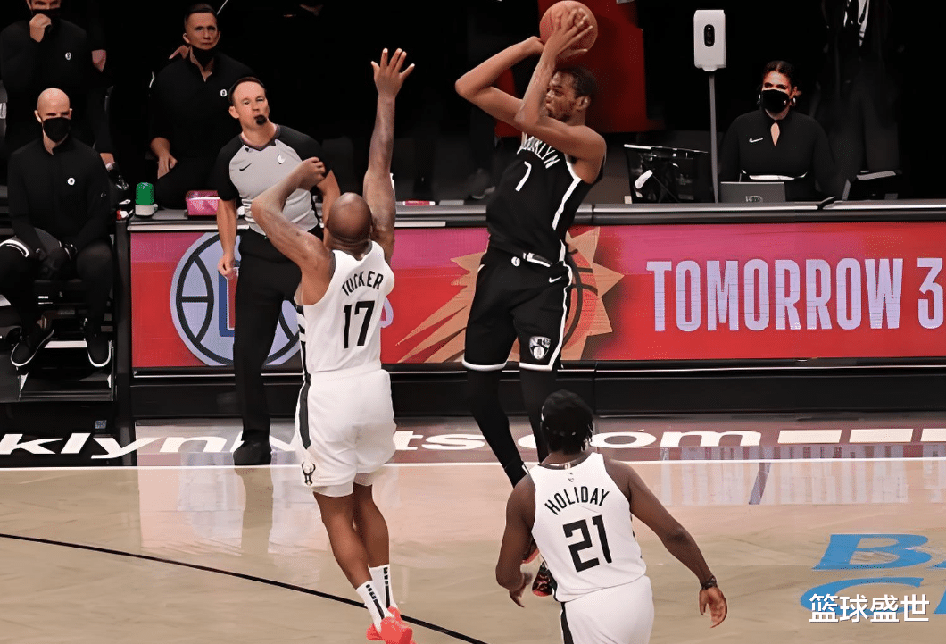 篮网负于火箭,遭遇失利 篮网负于火箭,遭遇失利