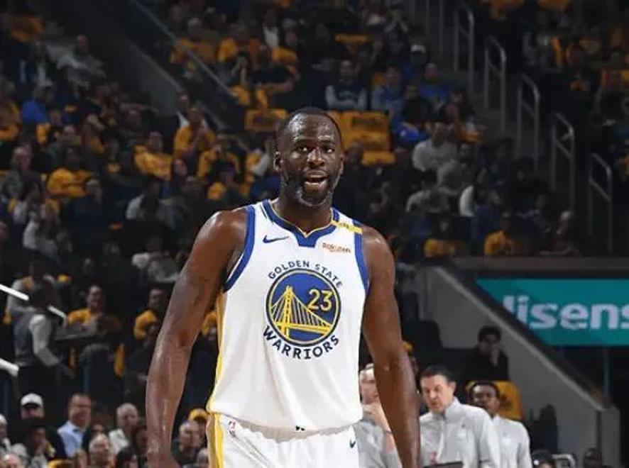 勇士客场惊险逆转灰熊,取得连胜 勇士客场惊险逆转灰熊,取得连胜