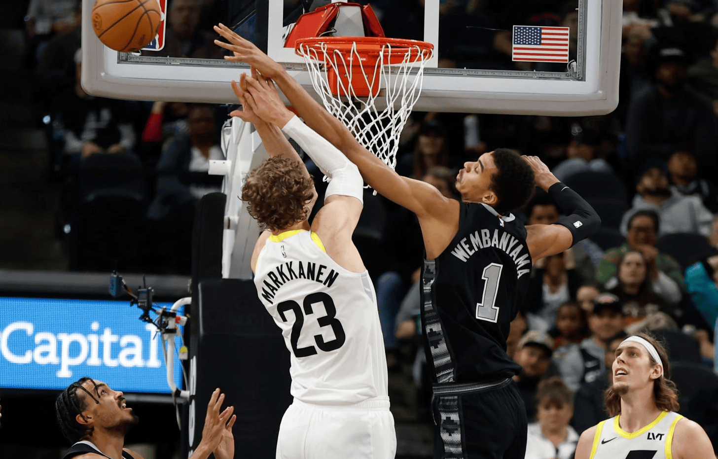 猛龙送走篮网,赢得两连胜 猛龙送走篮网,赢得两连胜